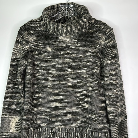 The North Face A5 Wool Turtleneck Wool Black Gray Sweater Size Medium - Picture 2 of 9